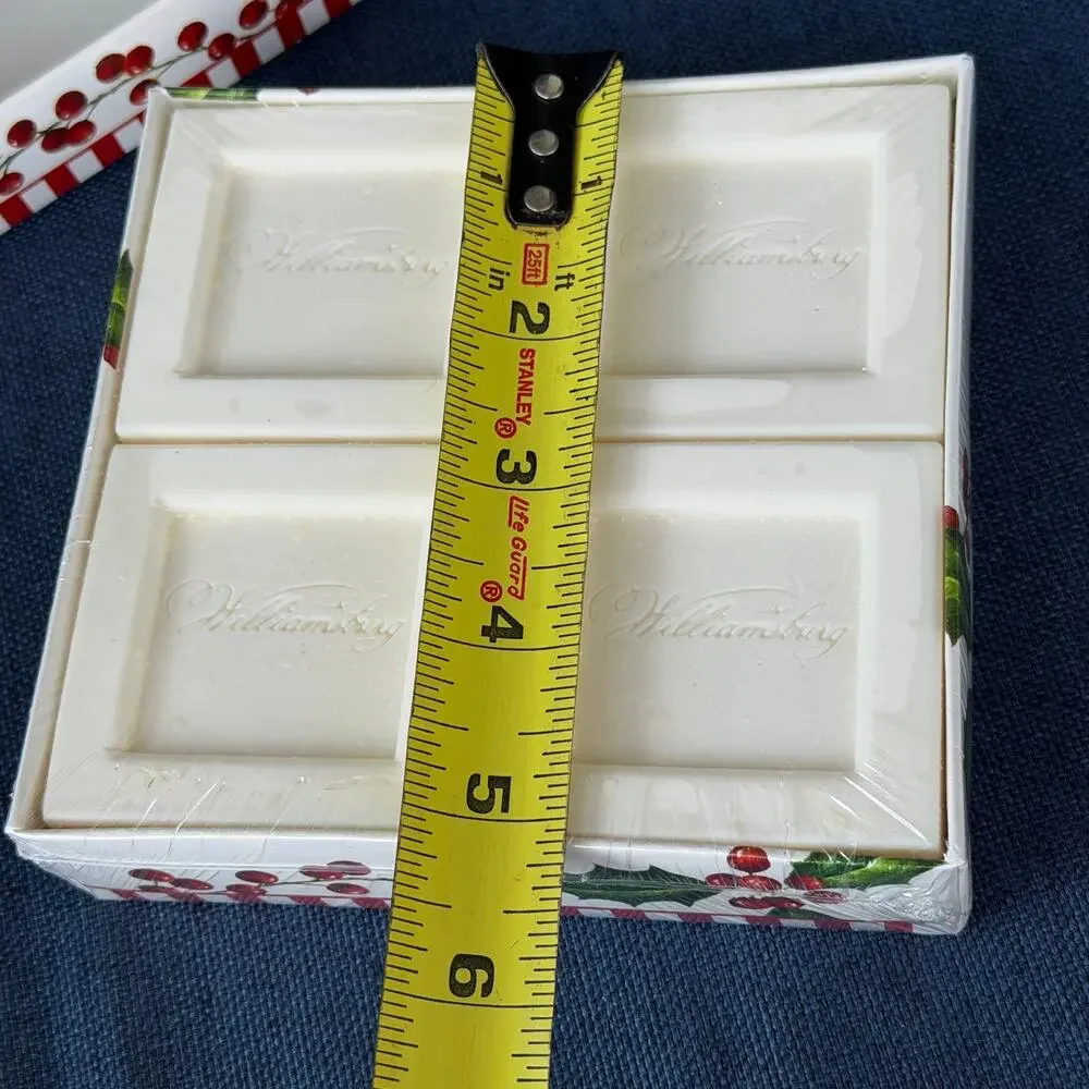 Williamsburg Peppermint Triple Milled Soap 4 Pack Christmas '10 Holiday Gift Set